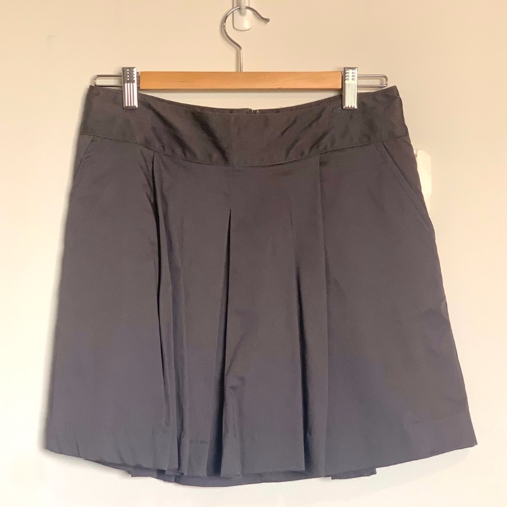 H&M Gray Pleated Skirt SIZE US 8 NWT